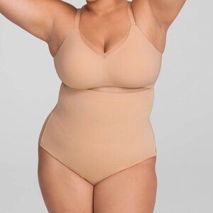 NWT Honeylove SuperPower Thong Shapewear – Sand – Size 1X – NWT